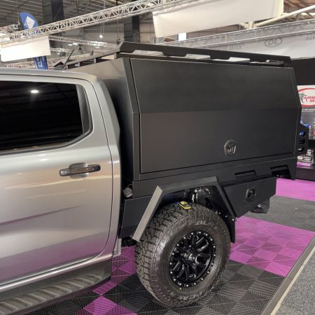 Black Low Profile Aluminium Full Roof Rack with Unistruts