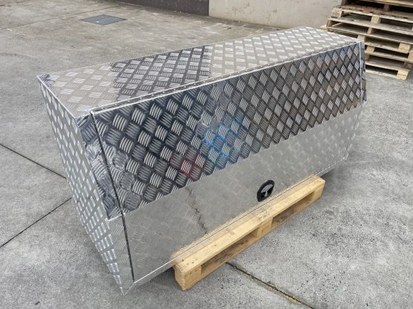 Checker Full Door Aluminium Ute Toolbox