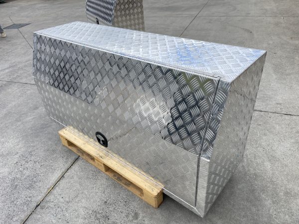 Checker Full Door Aluminium Ute Toolbox