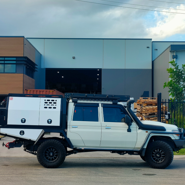Toyota LC79 Tray & Canopy