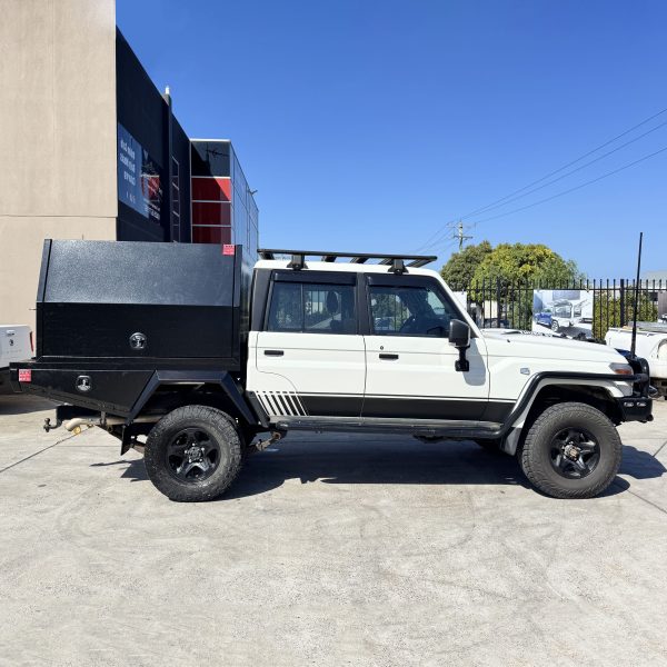 Toyota LC79 Tray & Canopy