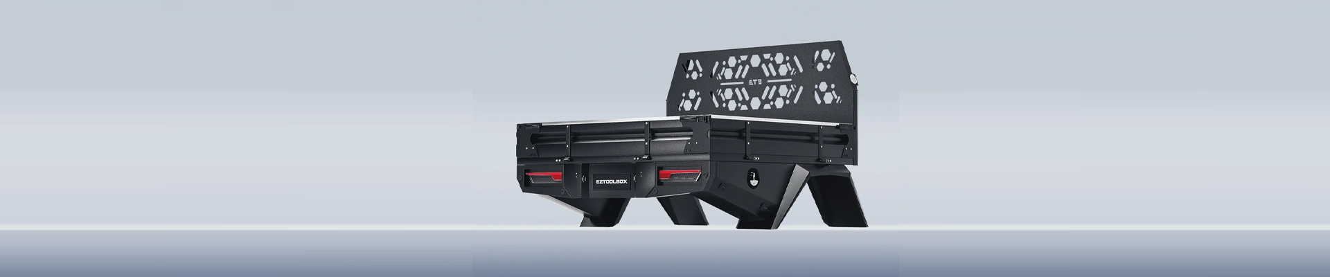 Black Full Set Xceed Tray 1700mm 2 Black Full Set Xceed Tray