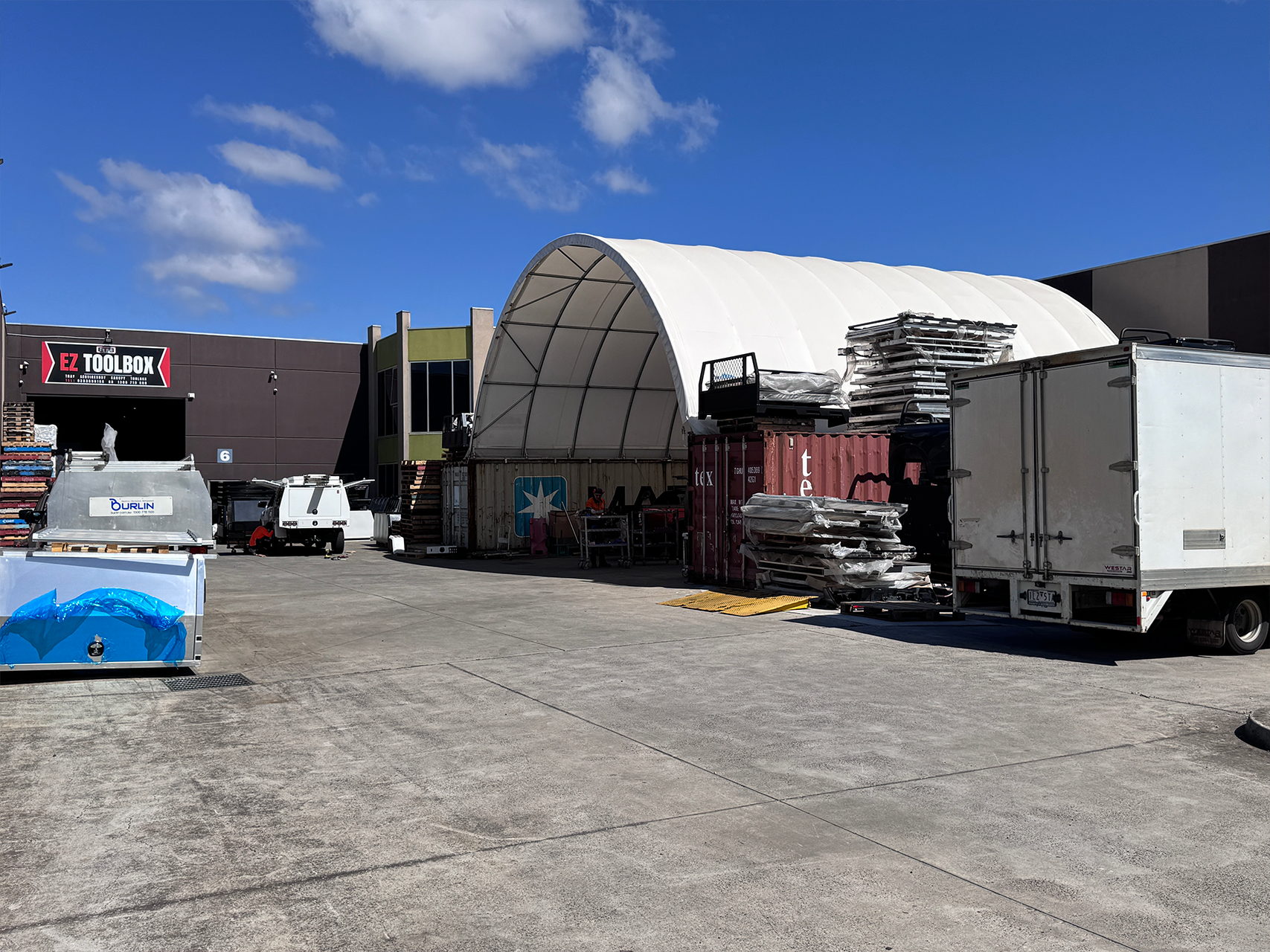 Showroom 52 MEL Store7